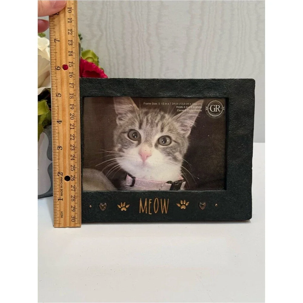 Vintage Grasslands Road MEOW Kitty Cat Picture Frame Faux Cement